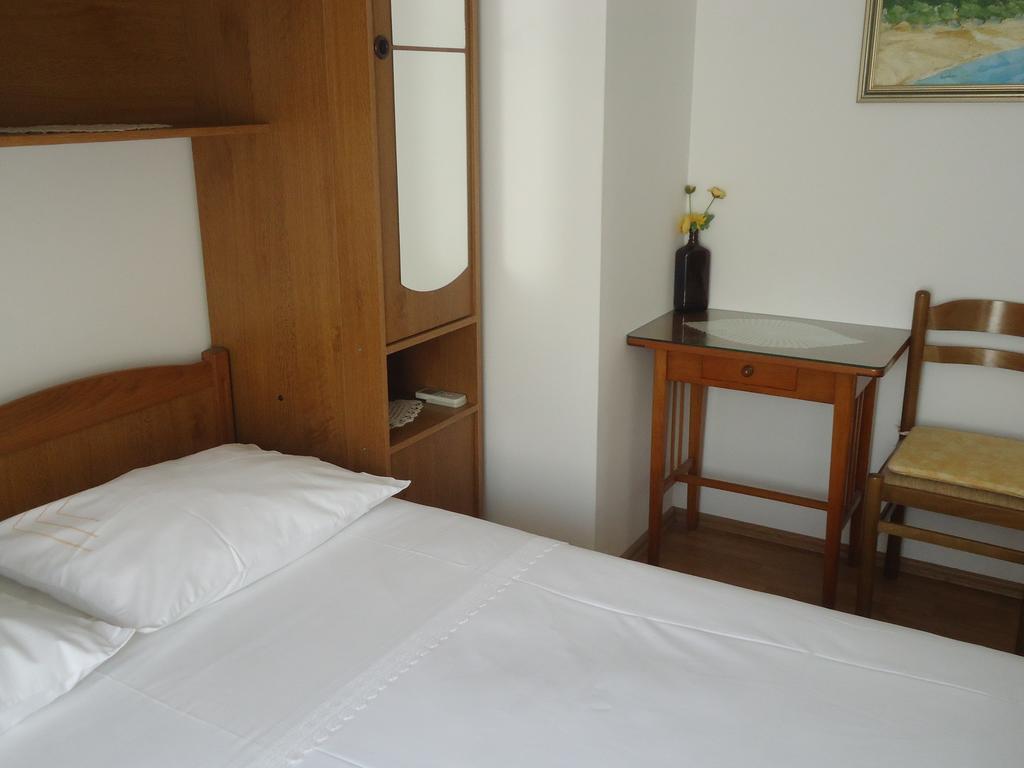 Omis Apartment On The Beach Экстерьер фото